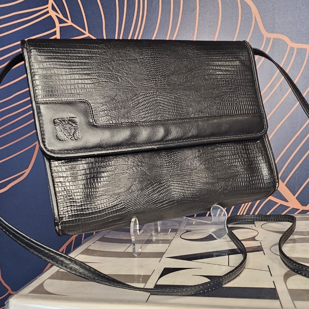 ANNA KLEIN VINTAGE 1980 CALDERON BLACK LEATHER CROSSBODY PURSE